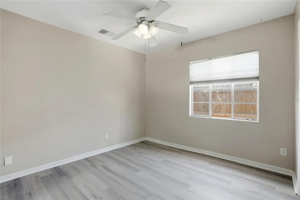 755 Alamanda Way S St Petersburg FL 33705