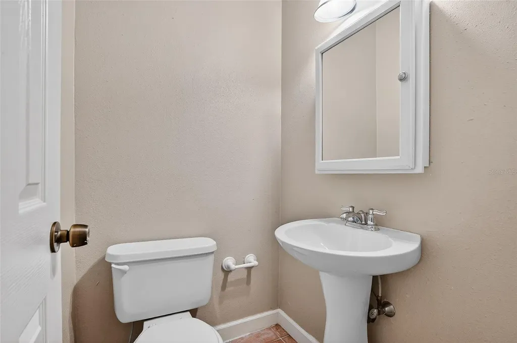 755 Alamanda Way S St Petersburg FL 33705
