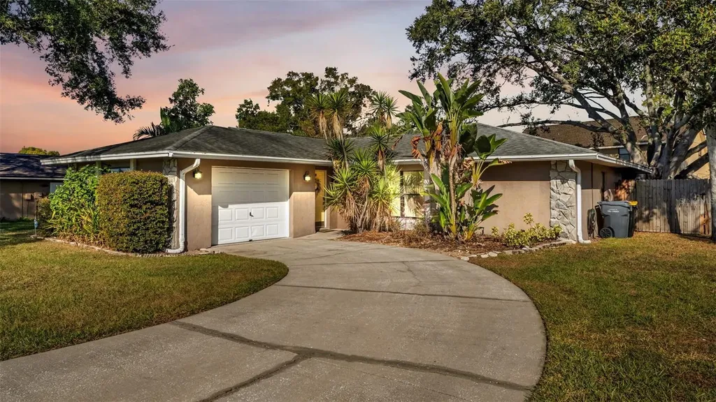 804 Scott Lake Village N Lakeland FL 33813
