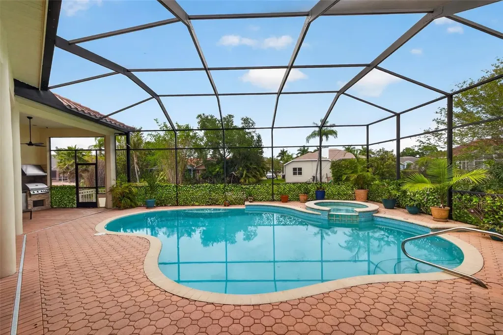 5909 Skimmer Point Boulevard S Gulfport FL 33707