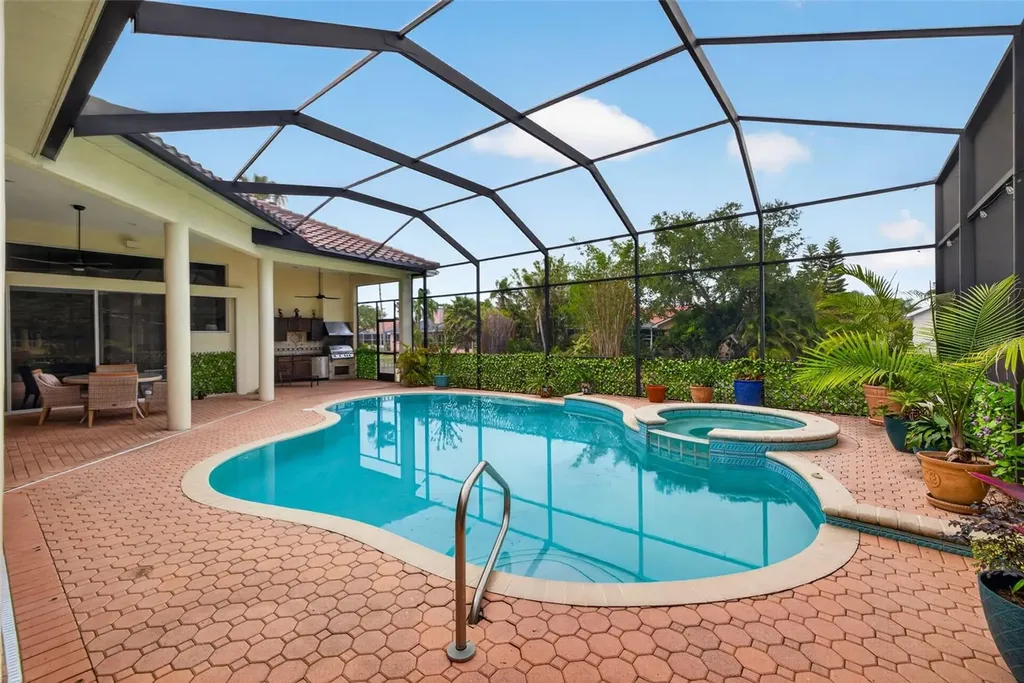 5909 Skimmer Point Boulevard S Gulfport FL 33707