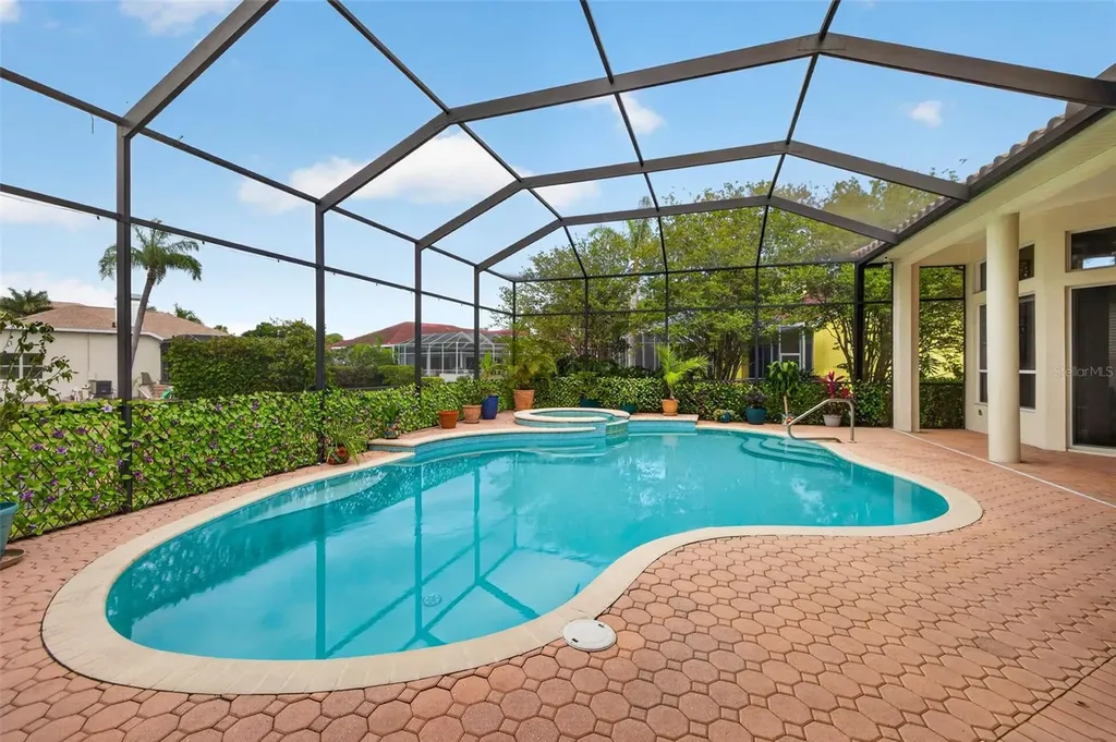 5909 Skimmer Point Boulevard S Gulfport FL 33707