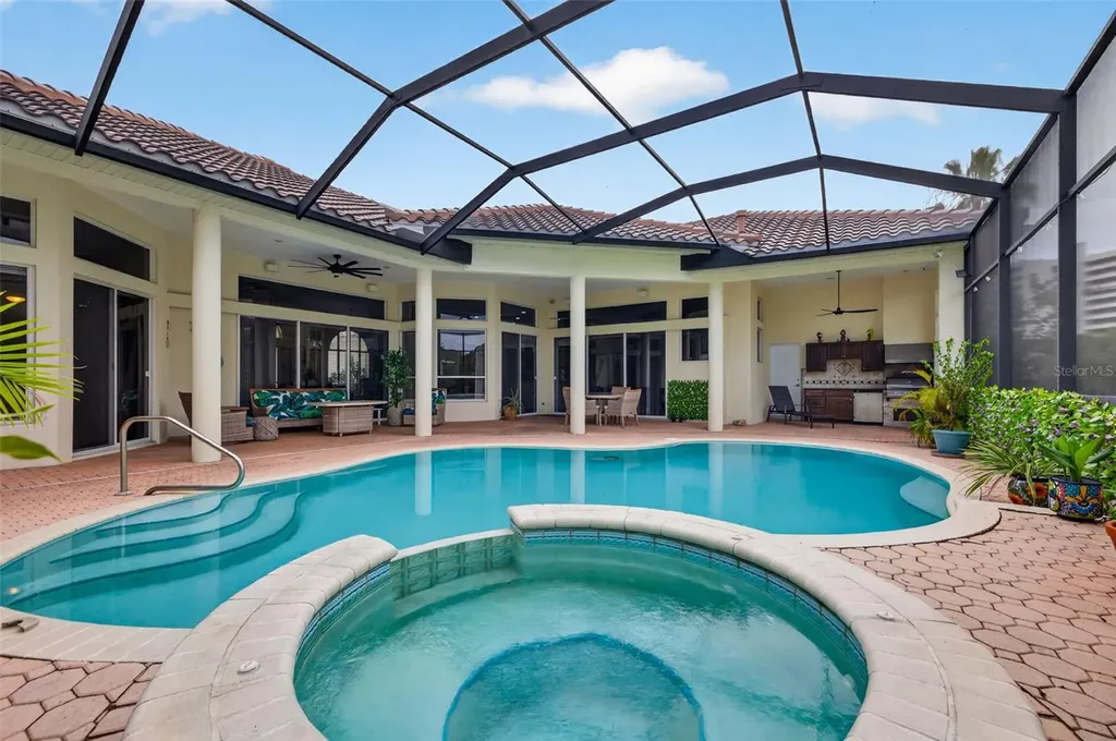 5909 Skimmer Point Boulevard S Gulfport FL 33707