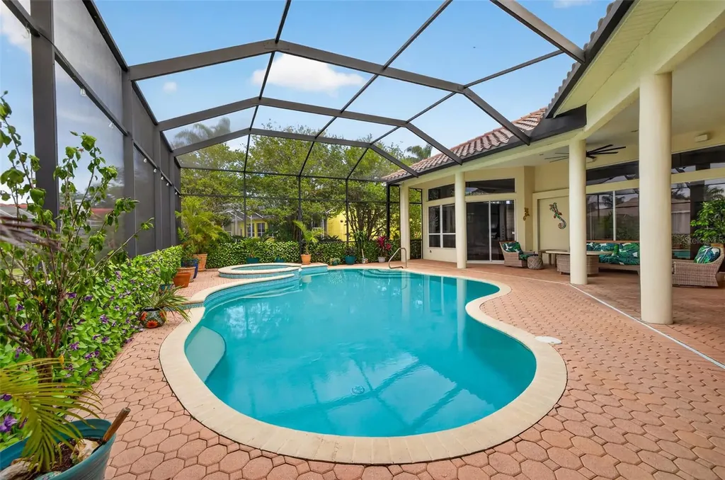 5909 Skimmer Point Boulevard S Gulfport FL 33707