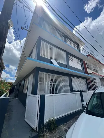 309 Segundo Ruiz Belvis Santurce PR 00915