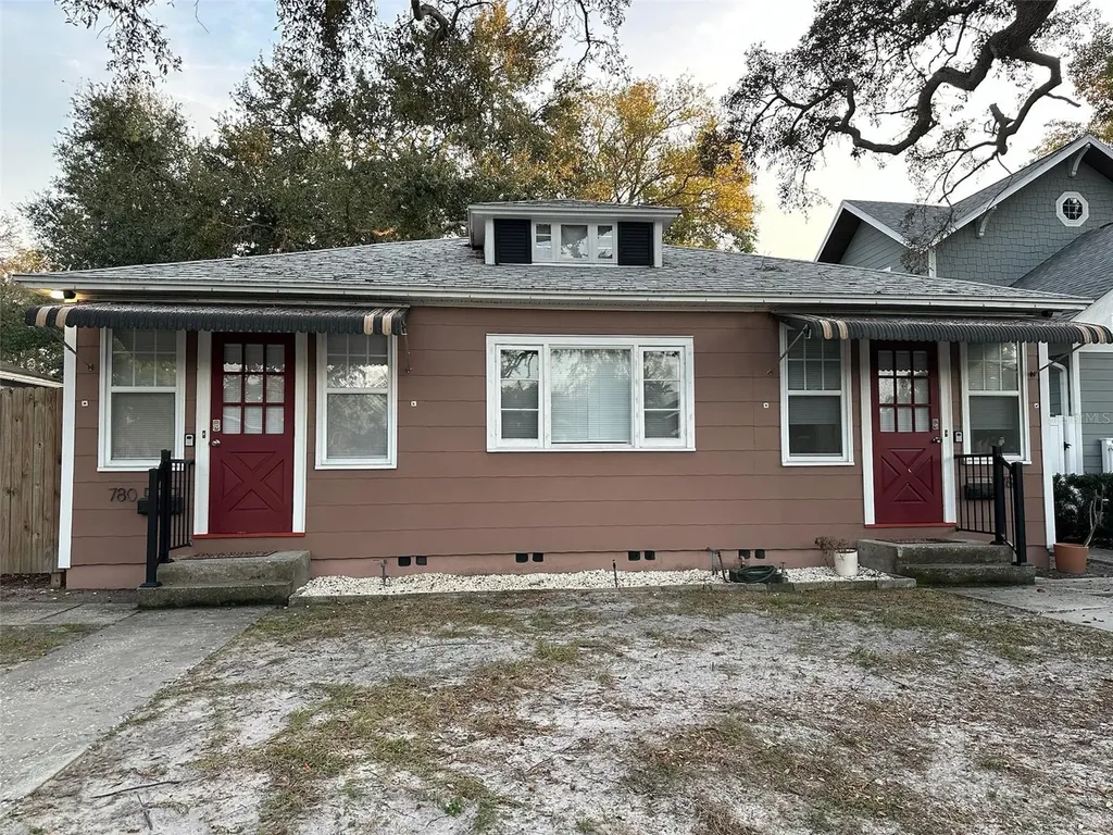 780 27th Avenue N St Petersburg FL 33704