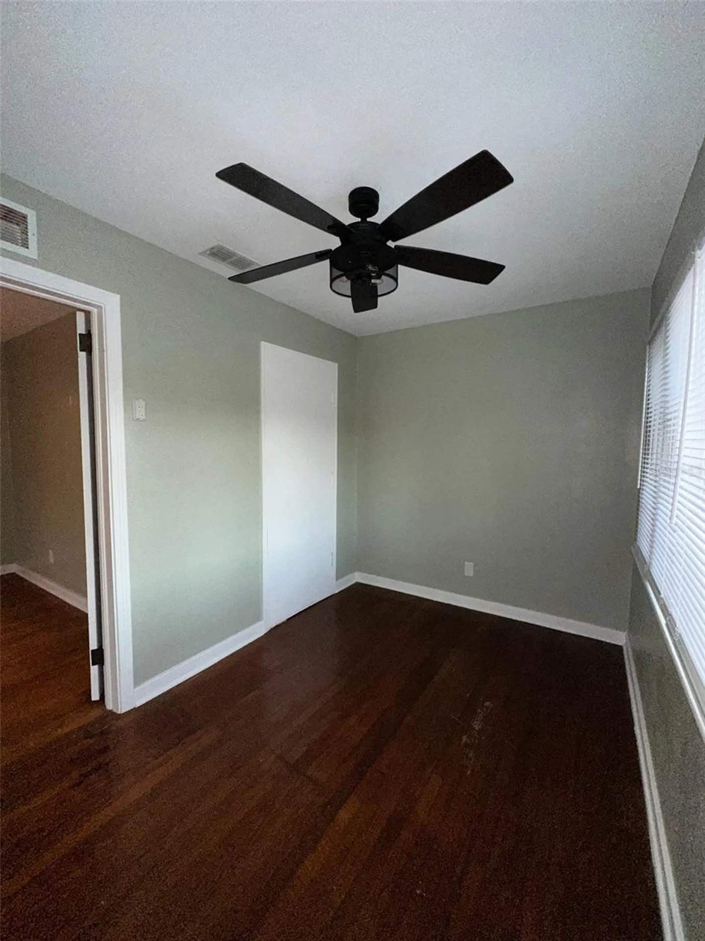 780 27th Avenue N St Petersburg FL 33704