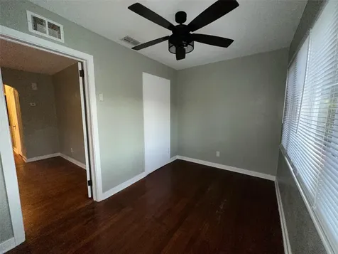780 27th Avenue N St Petersburg FL 33704
