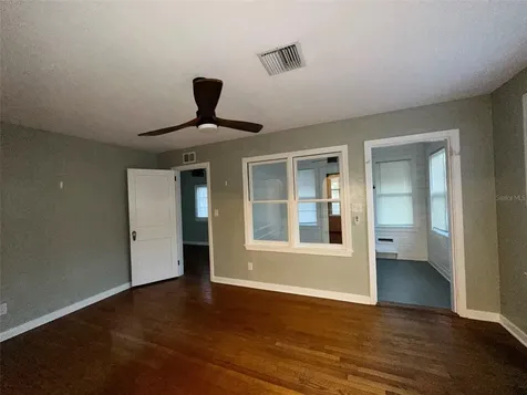 780 27th Avenue N St Petersburg FL 33704