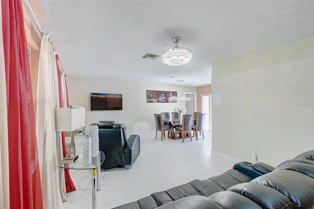 1678 Country Club Parkway Lehigh Acres FL 33936
