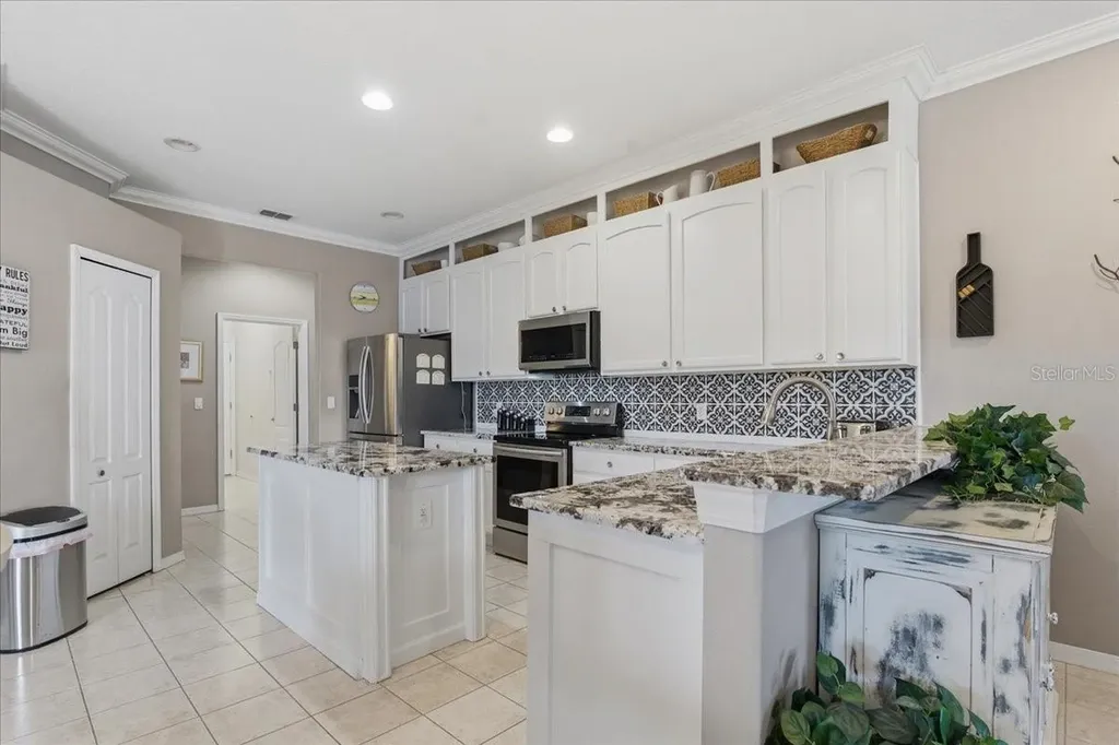 2634 Ravendale Lane Holiday FL 34691