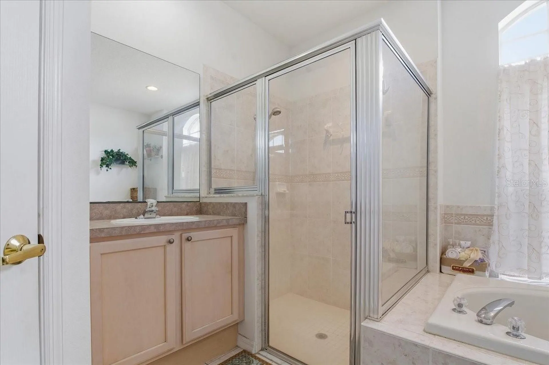 2634 Ravendale Lane Holiday FL 34691