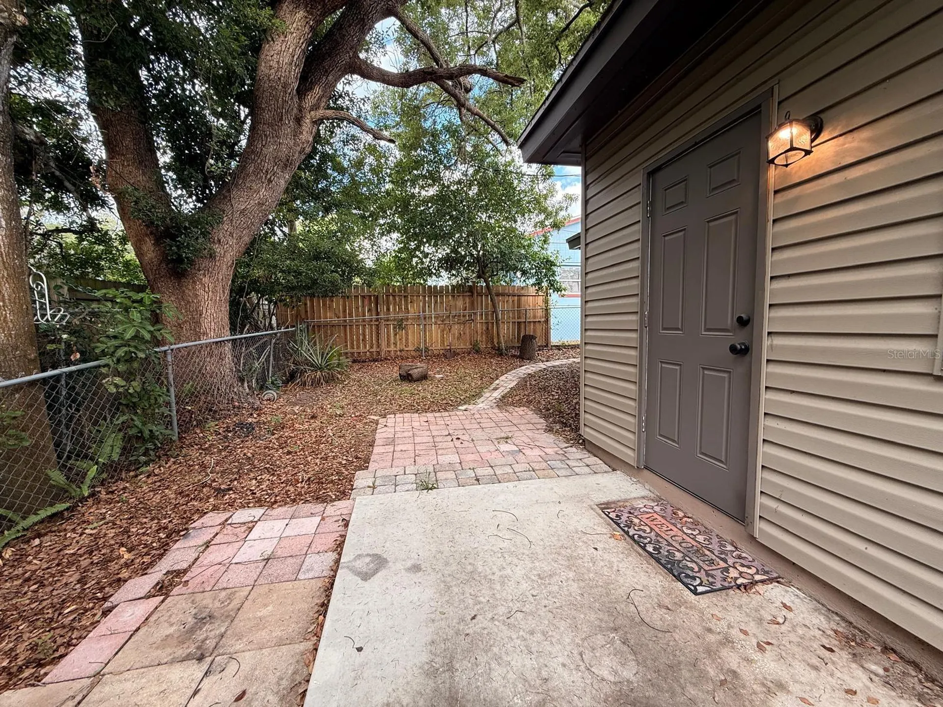 1353 Lakeview Road Clearwater FL 33756