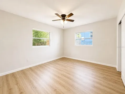 1353 Lakeview Road Clearwater FL 33756
