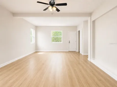 1353 Lakeview Road Clearwater FL 33756