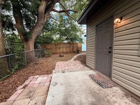 1353 Lakeview Road Clearwater FL 33756