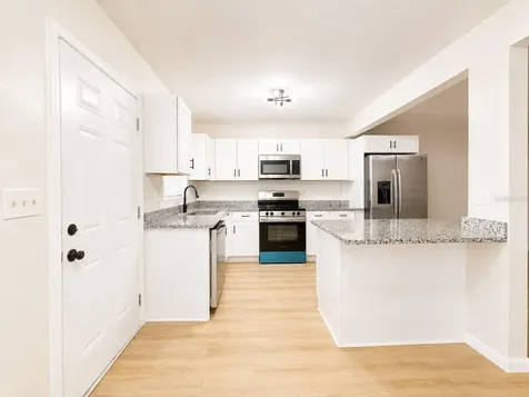 1353 Lakeview Road Clearwater FL 33756