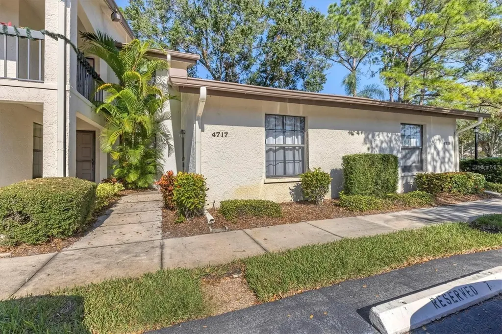 4717 Winslow Beacon Sarasota FL 34235