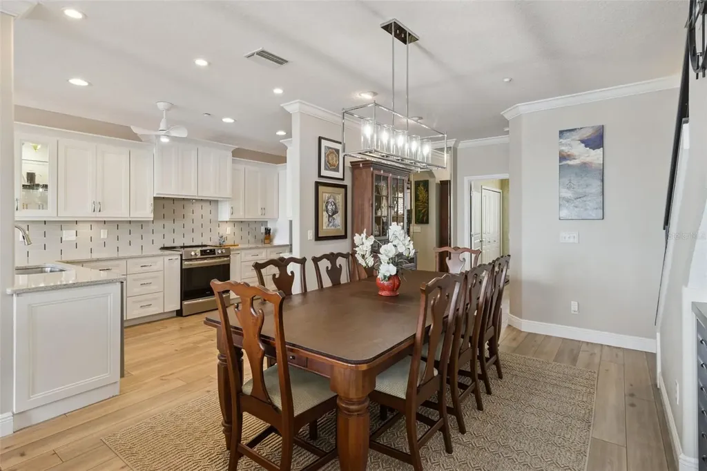 137 Brent Circle Oldsmar FL 34677