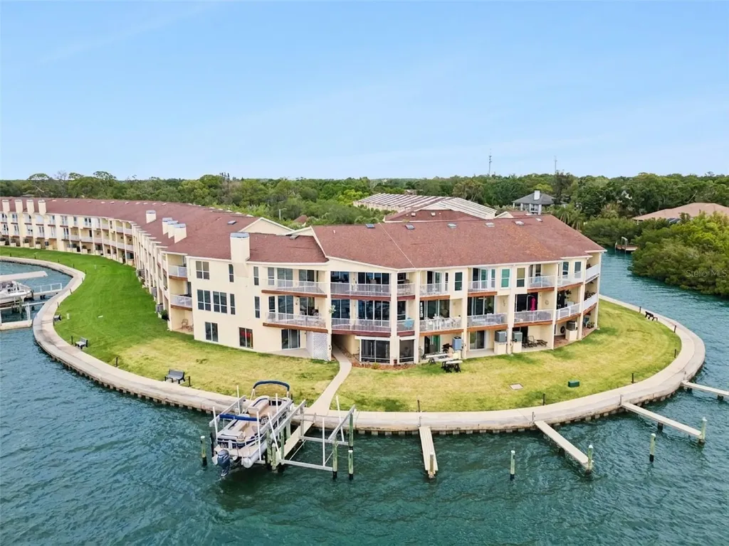 137 Brent Circle Oldsmar FL 34677