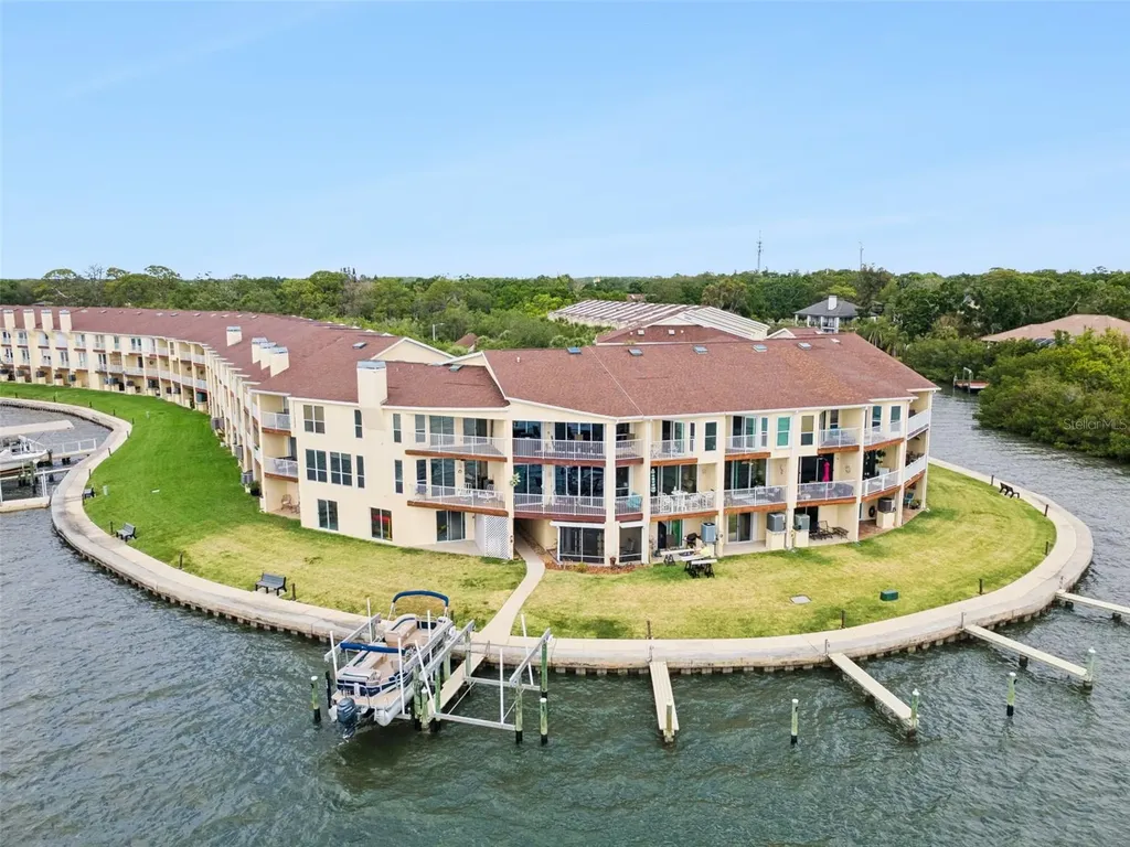 137 Brent Circle Oldsmar FL 34677
