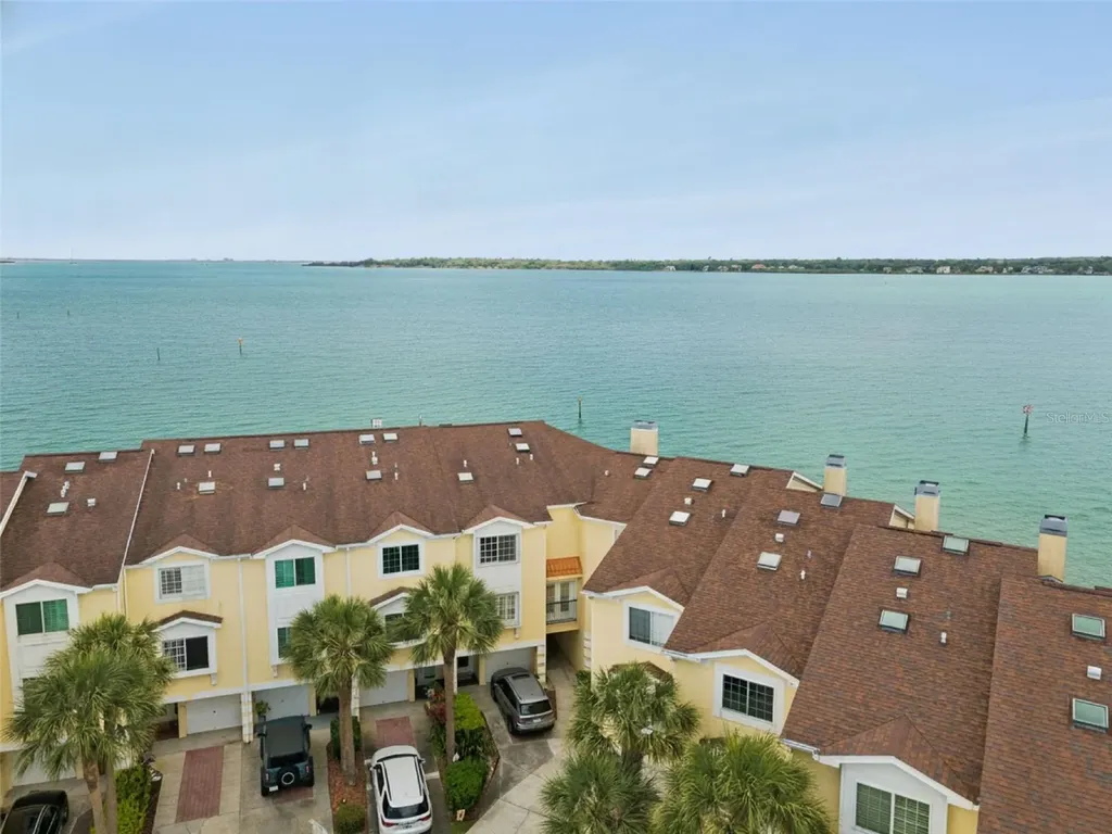 137 Brent Circle Oldsmar FL 34677