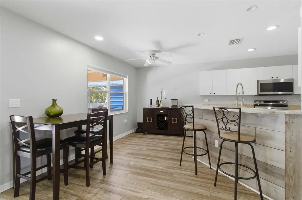 807 Ixora Avenue Ellenton FL 34222