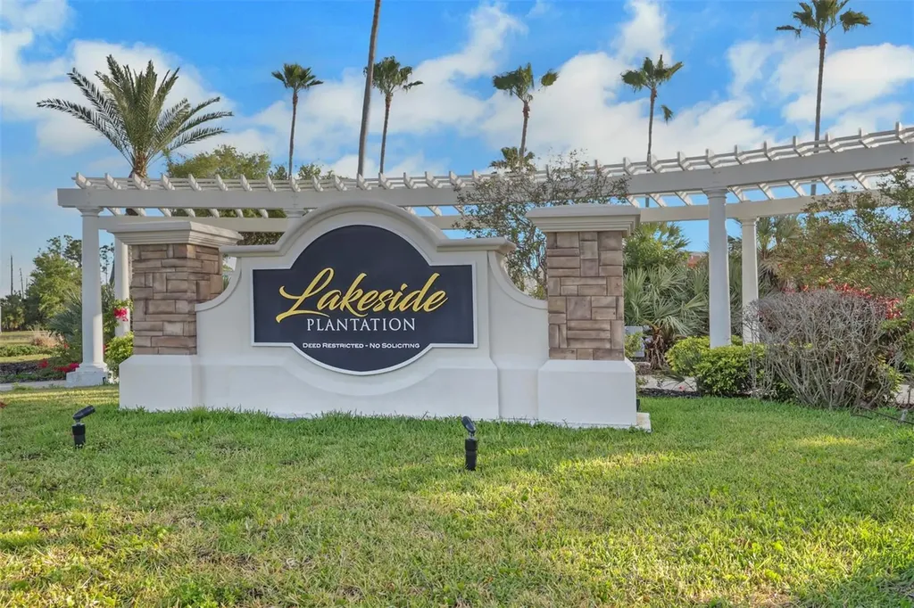 2475 Magnolia Circle North Port FL 34289