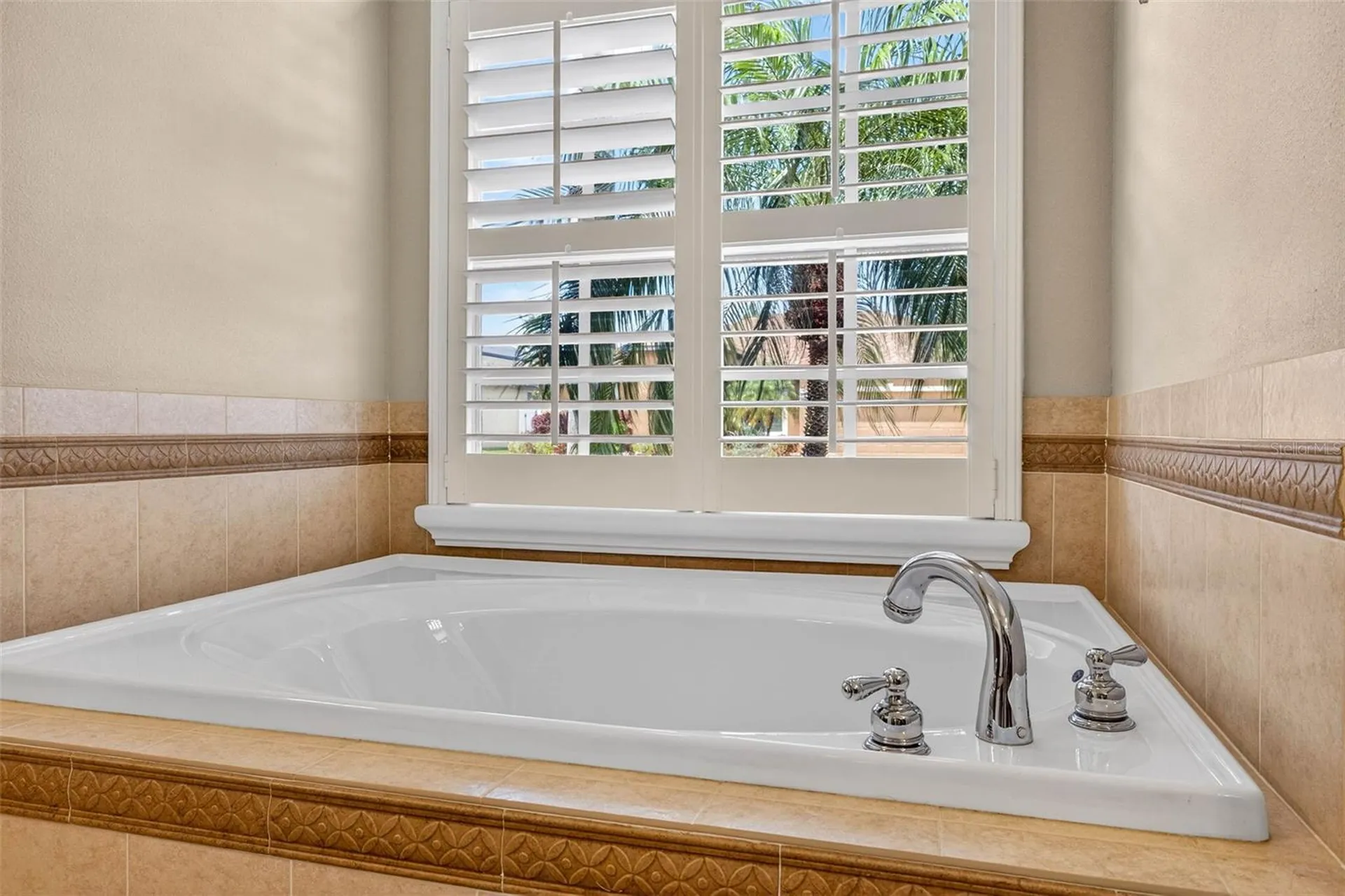 3819 Salida Delsol Drive Sun City Center FL 33573