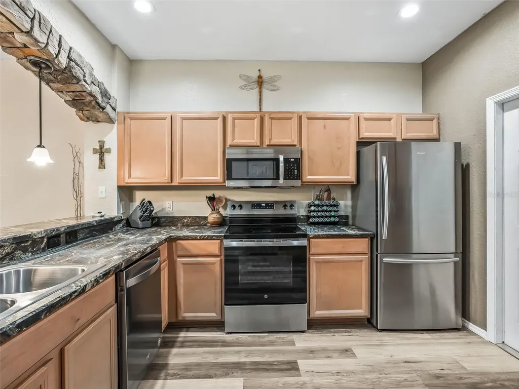 4904 NE 123rd Lane Oxford FL 34484