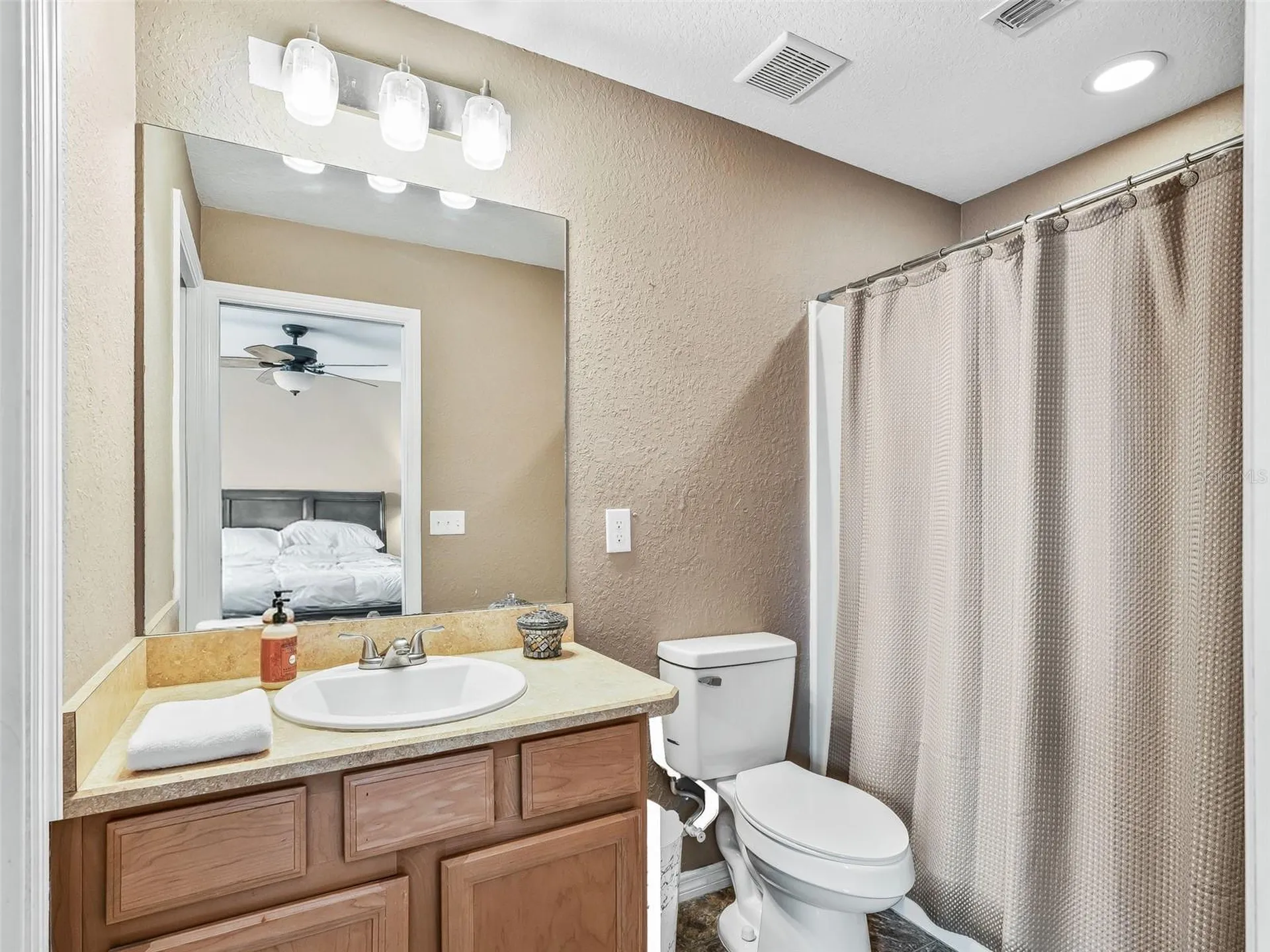 4904 NE 123rd Lane Oxford FL 34484