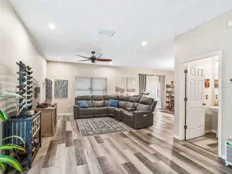 4904 NE 123rd Lane Oxford FL 34484
