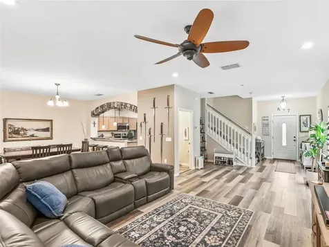 4904 NE 123rd Lane Oxford FL 34484
