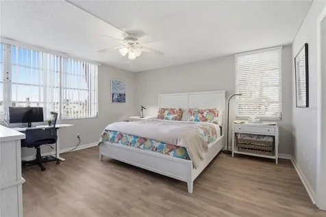 7540 Bay Island Drive S South Pasadena FL 33707