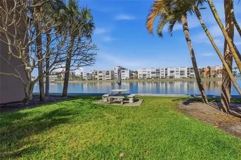 7540 Bay Island Drive S South Pasadena FL 33707