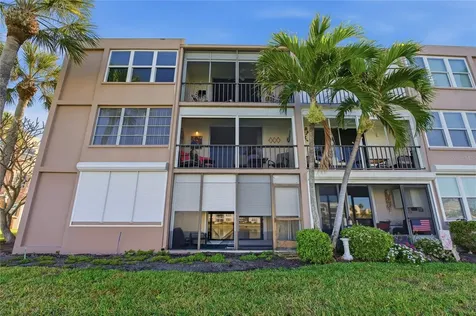 7540 Bay Island Drive S South Pasadena FL 33707