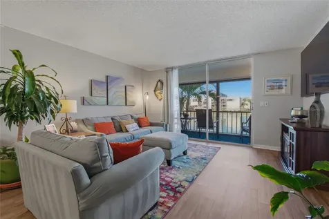 7540 Bay Island Drive S South Pasadena FL 33707