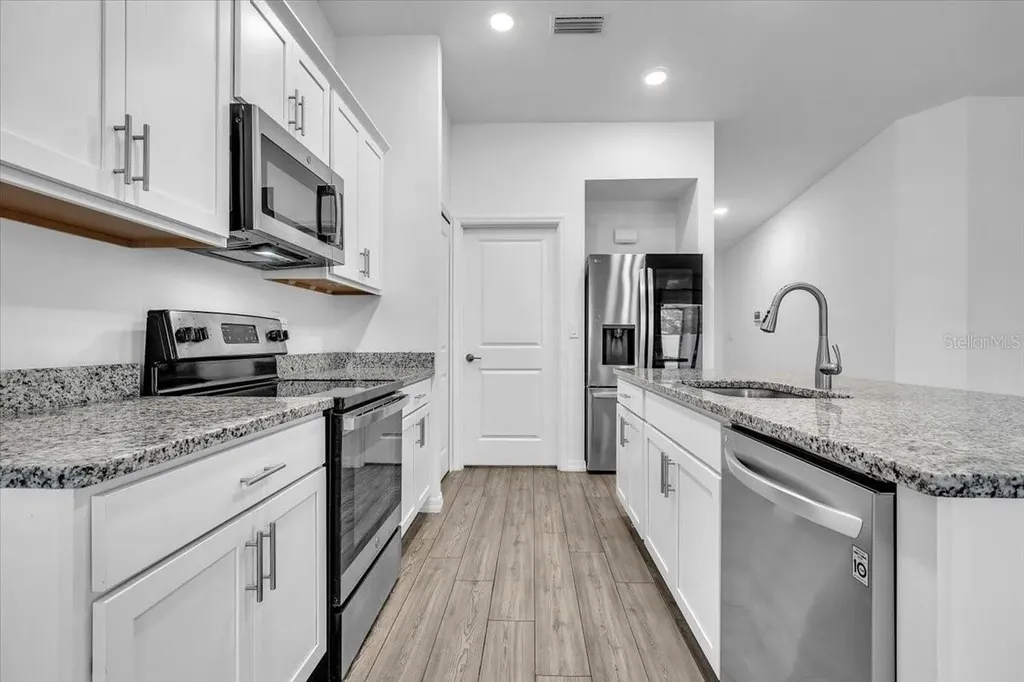 2816 NW 8th Place Cape Coral FL 33993