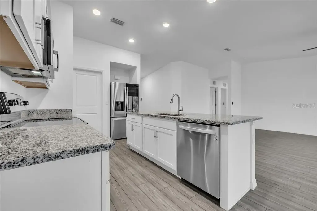 2816 NW 8th Place Cape Coral FL 33993