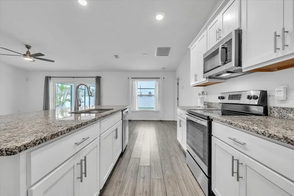 2816 NW 8th Place Cape Coral FL 33993