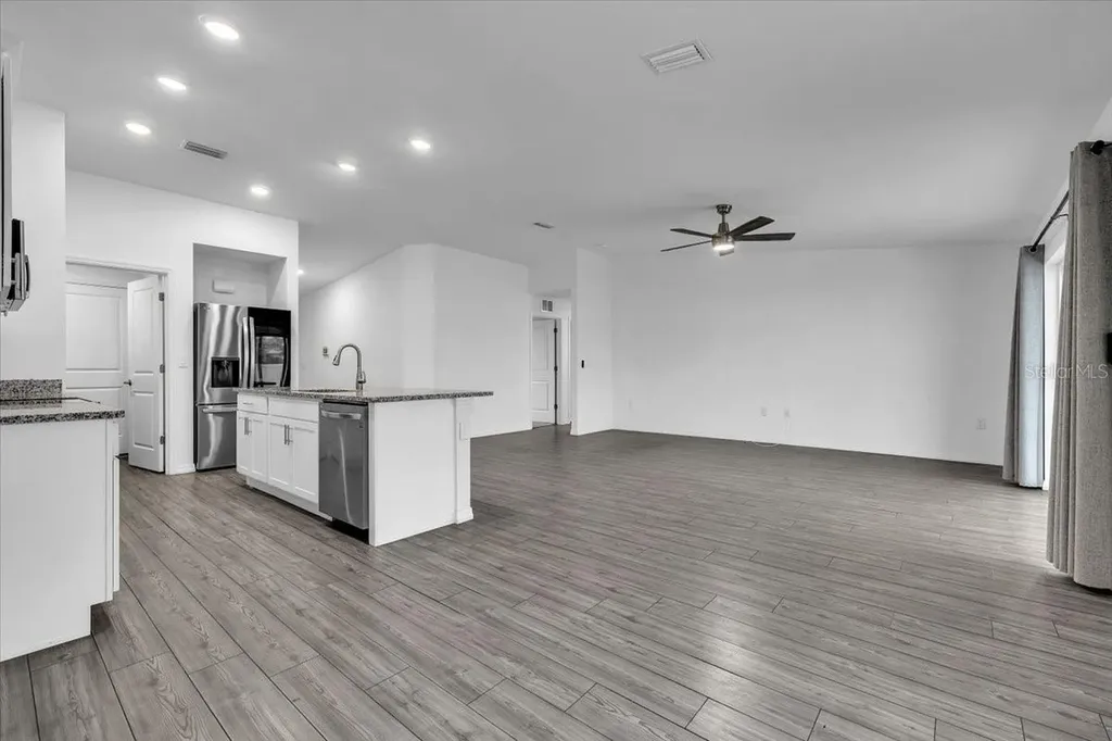2816 NW 8th Place Cape Coral FL 33993