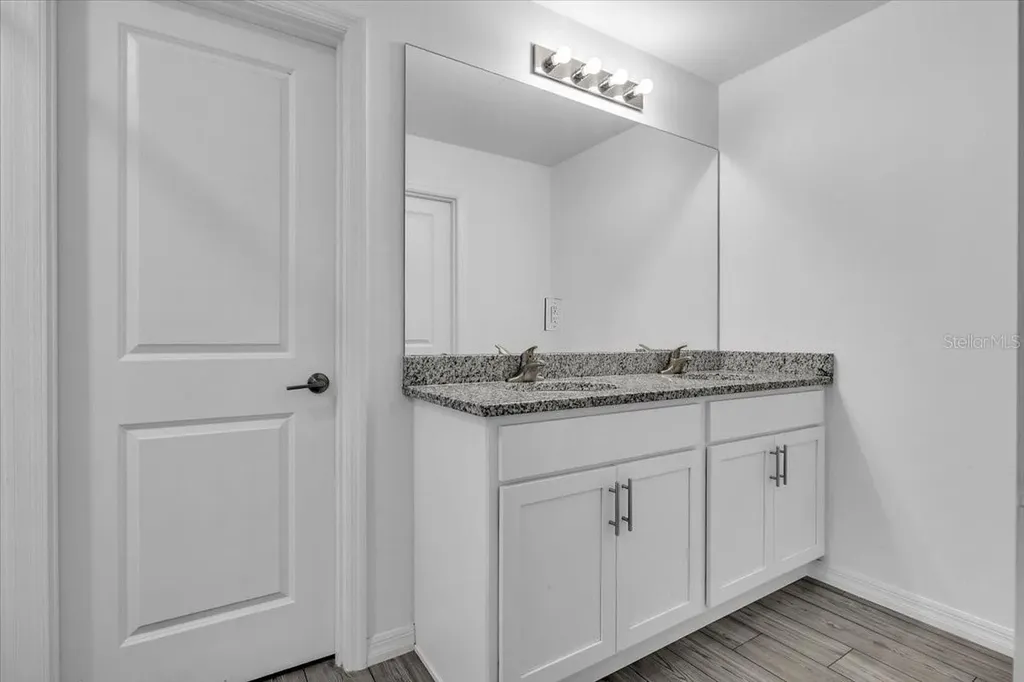 2816 NW 8th Place Cape Coral FL 33993