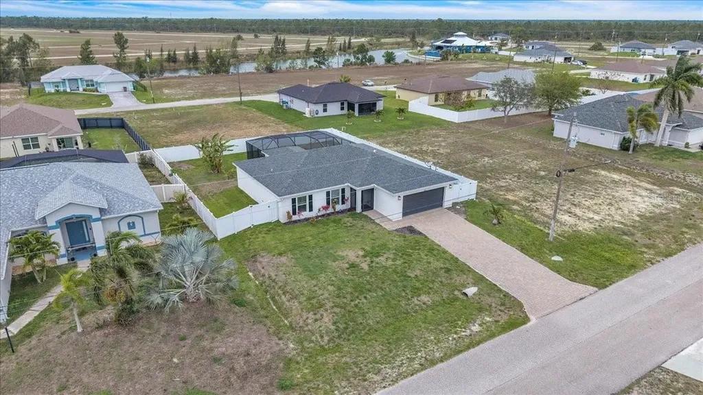 2816 NW 8th Place Cape Coral FL 33993