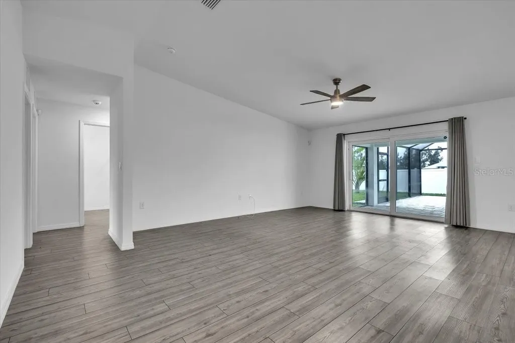 2816 NW 8th Place Cape Coral FL 33993