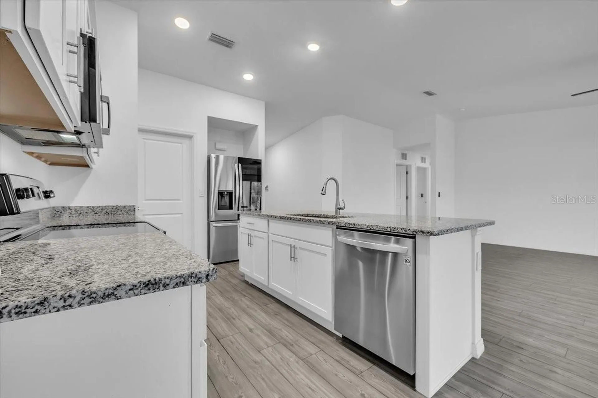 2816 NW 8th Place Cape Coral FL 33993