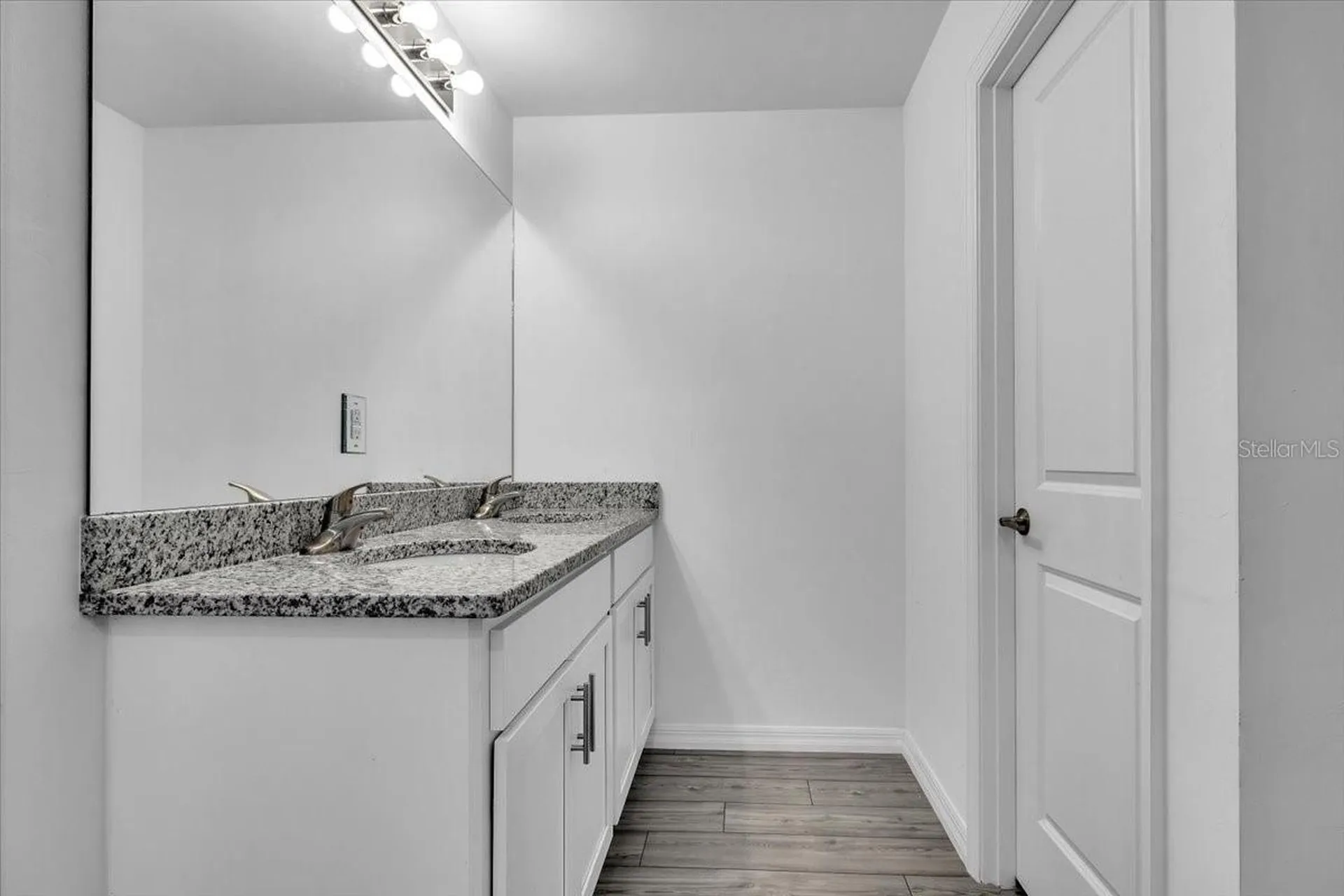2816 NW 8th Place Cape Coral FL 33993
