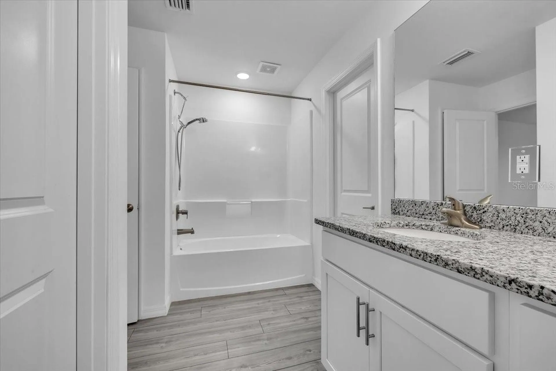2816 NW 8th Place Cape Coral FL 33993