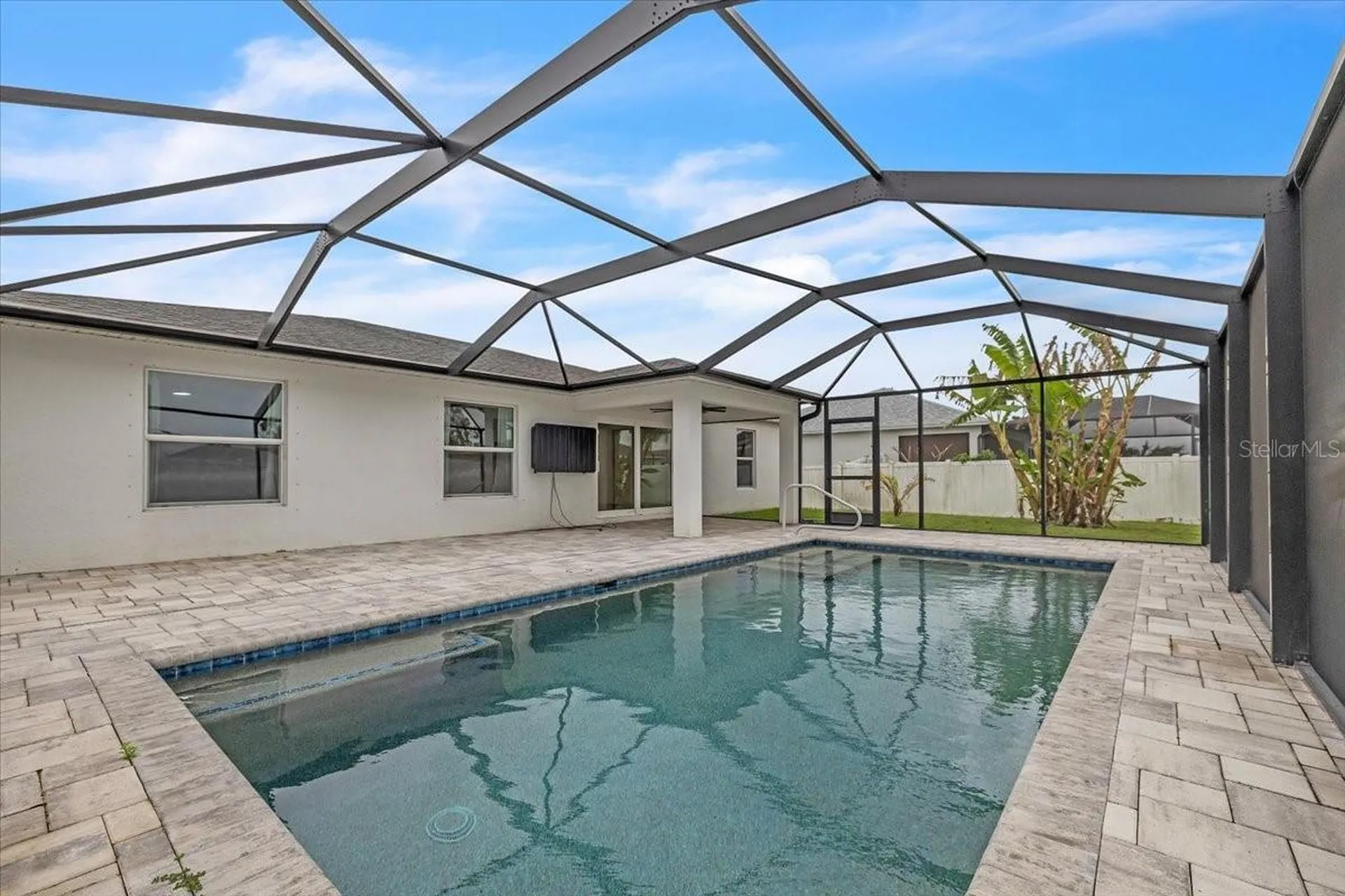 2816 NW 8th Place Cape Coral FL 33993
