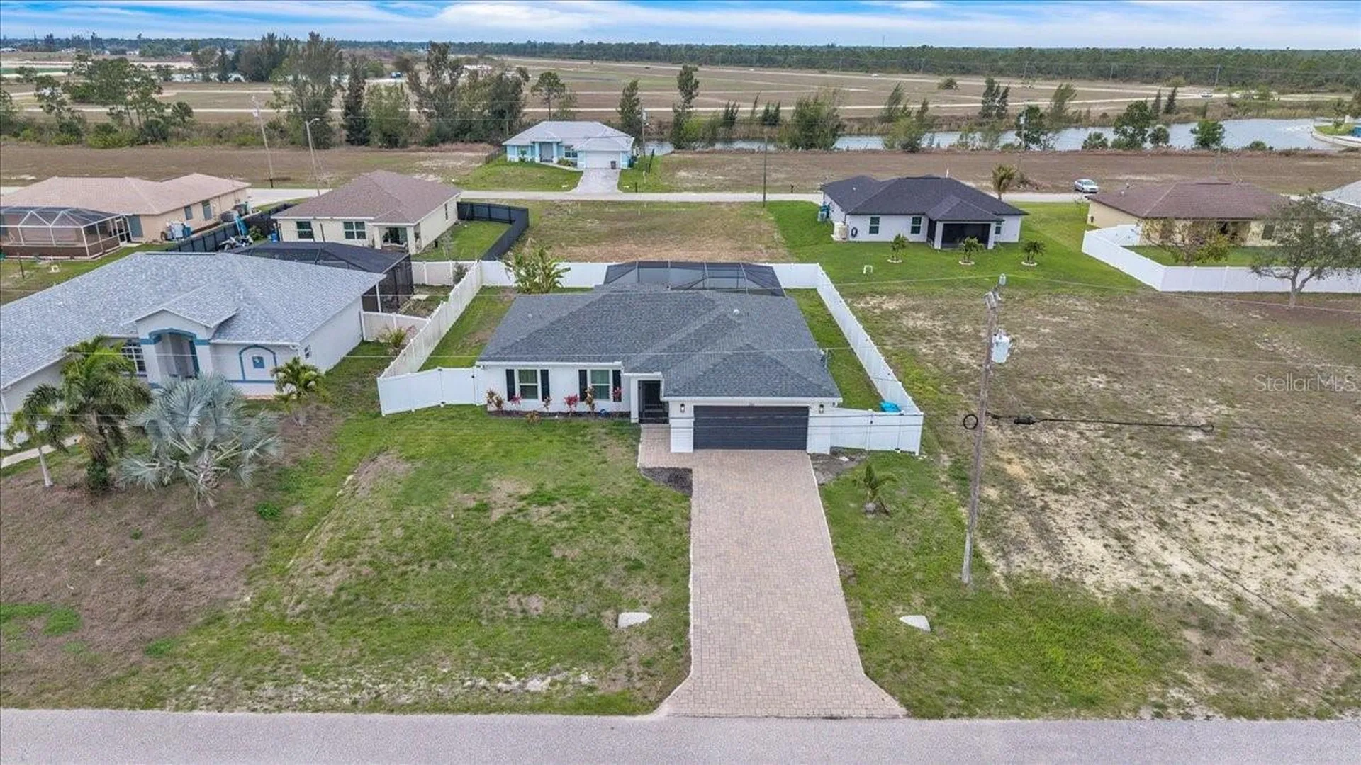 2816 NW 8th Place Cape Coral FL 33993