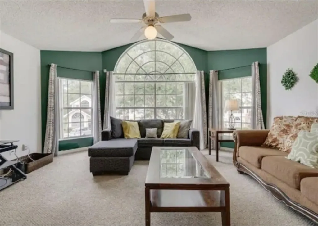 5004 Laguna Bay Circle Kissimmee FL 34746